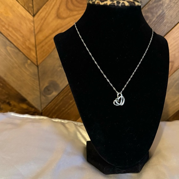 🆕 Silver Necklace Tidal Embrace Wve - Picture 2 of 3